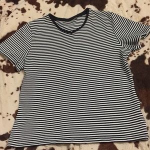 size M black and white striped T-shirt